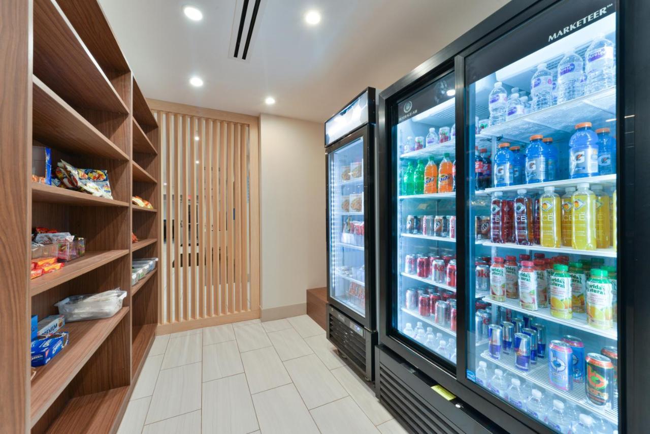 Holiday Inn Express Orlando - South Park By Ihg Williamsburg المظهر الخارجي الصورة