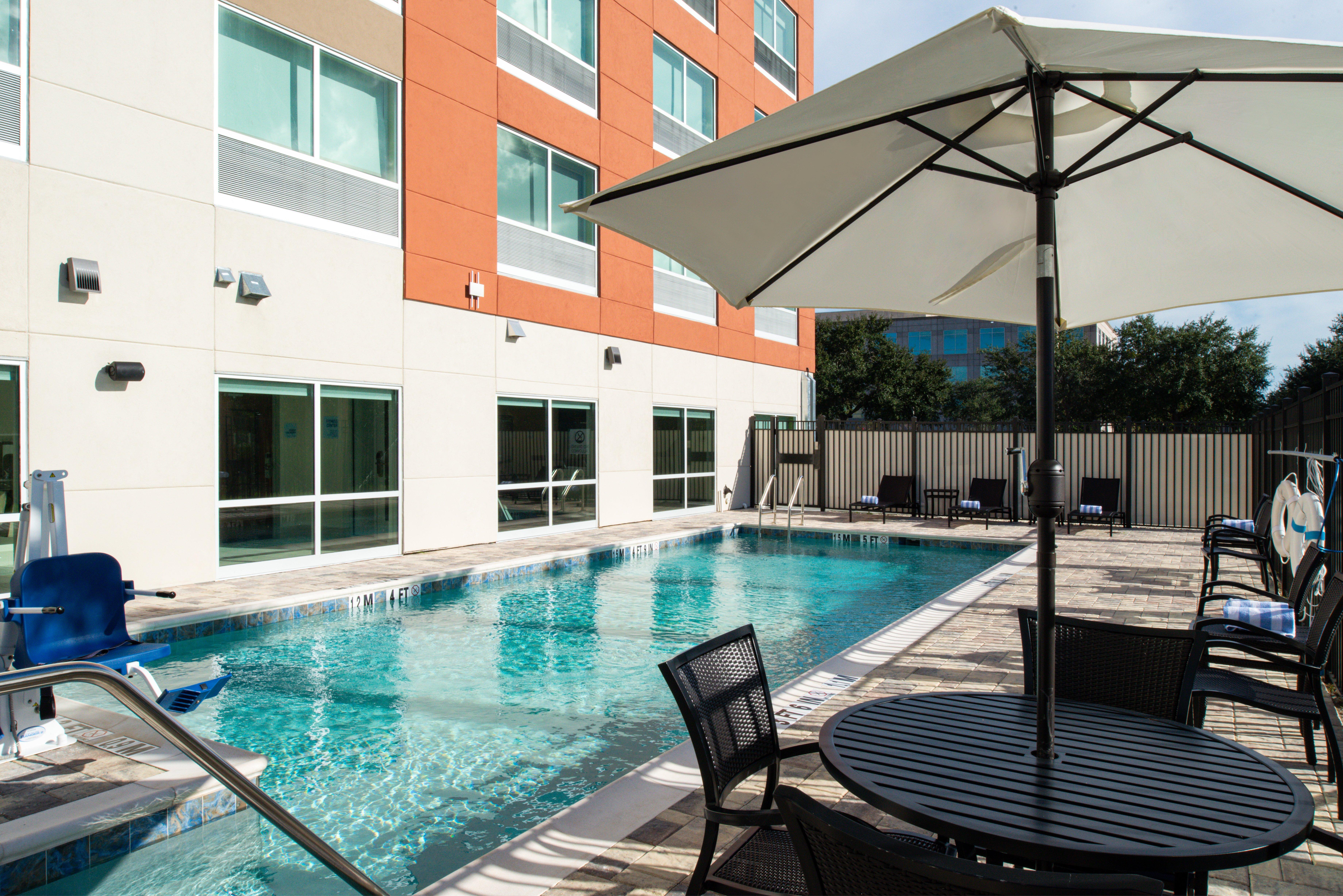 Holiday Inn Express Orlando - South Park By Ihg Williamsburg المظهر الخارجي الصورة