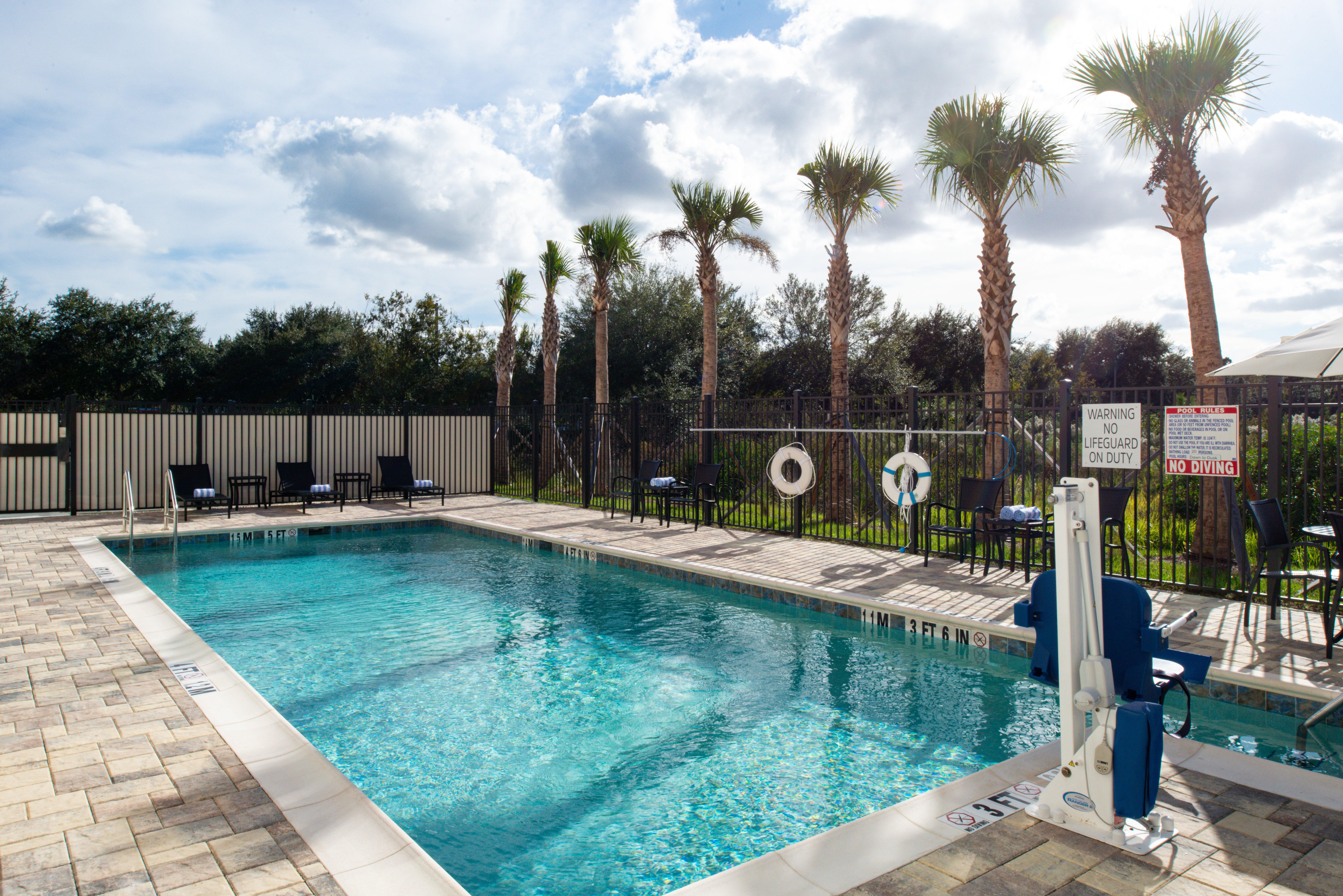 Holiday Inn Express Orlando - South Park By Ihg Williamsburg المظهر الخارجي الصورة